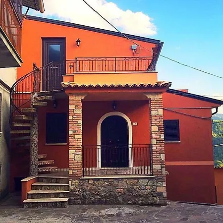 Casa Peppino - 6 Schlafplatze * Motta Santa Lucia